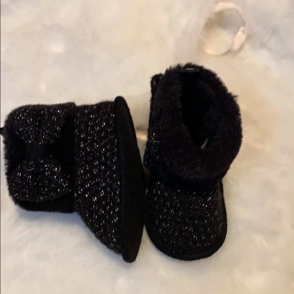 Velcro baby boots